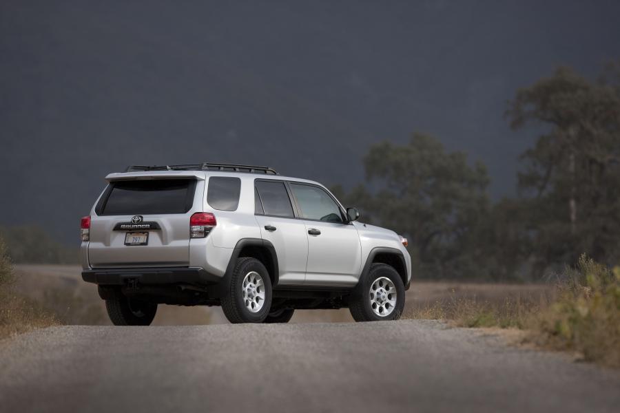  Toyota 4Runner Trail 2010 года  (фото 62 из 66)